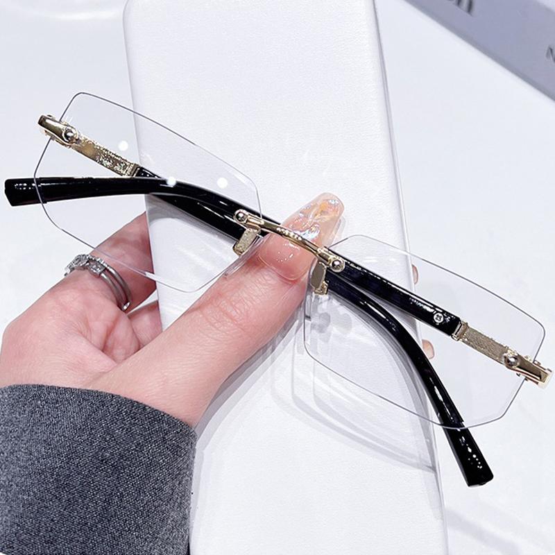 Fashion Photochromic Sunglasses Men Women Smart Color-Changing Glasses Sun Shading Blue Light Blocking Day Night Use as shown золотой