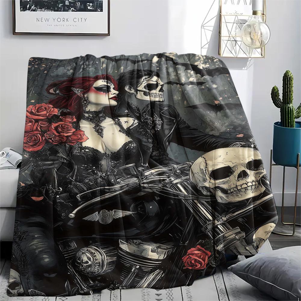1Pc Skull Couple Print Flannel Blanket, High quality Comfortable for All Seasons, Home Decor, Warmth and Comfort, Perfect for Christmas Gifts