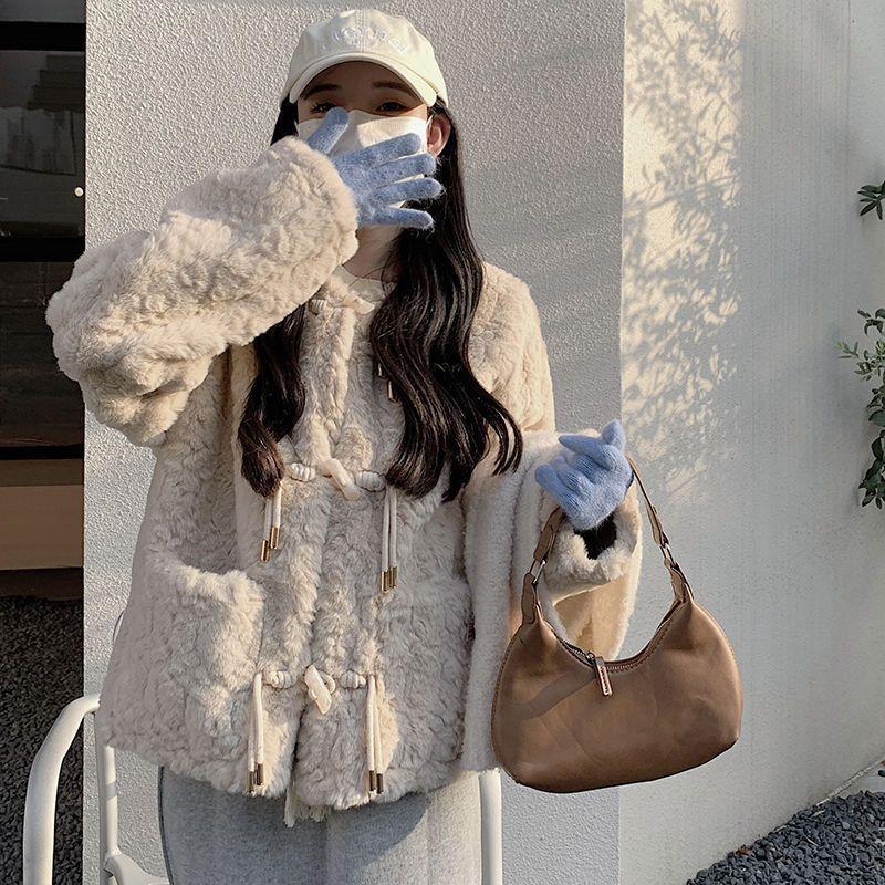 

Имитация ягнячьей шерсти тысяча золотых ветров меховая куртка женская короткая зимняя утолщенная темпераментная имитация кроличьего меха рекс утолщенный топ XL 130-70kg