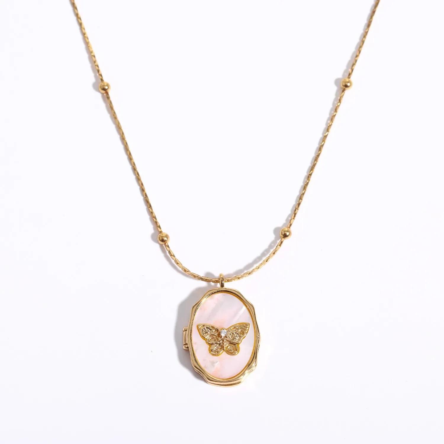 

Custom Butterfly White Shell Locket Neckalce for Women Photo Frame Album Necklaces Valentine s Day Gift Stainless Steel Jewelry
