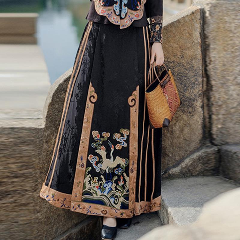 

Етнічна спідниця А-силуету: Тенсел Сатин, Еластична талія, Вишитий дизайн One Size