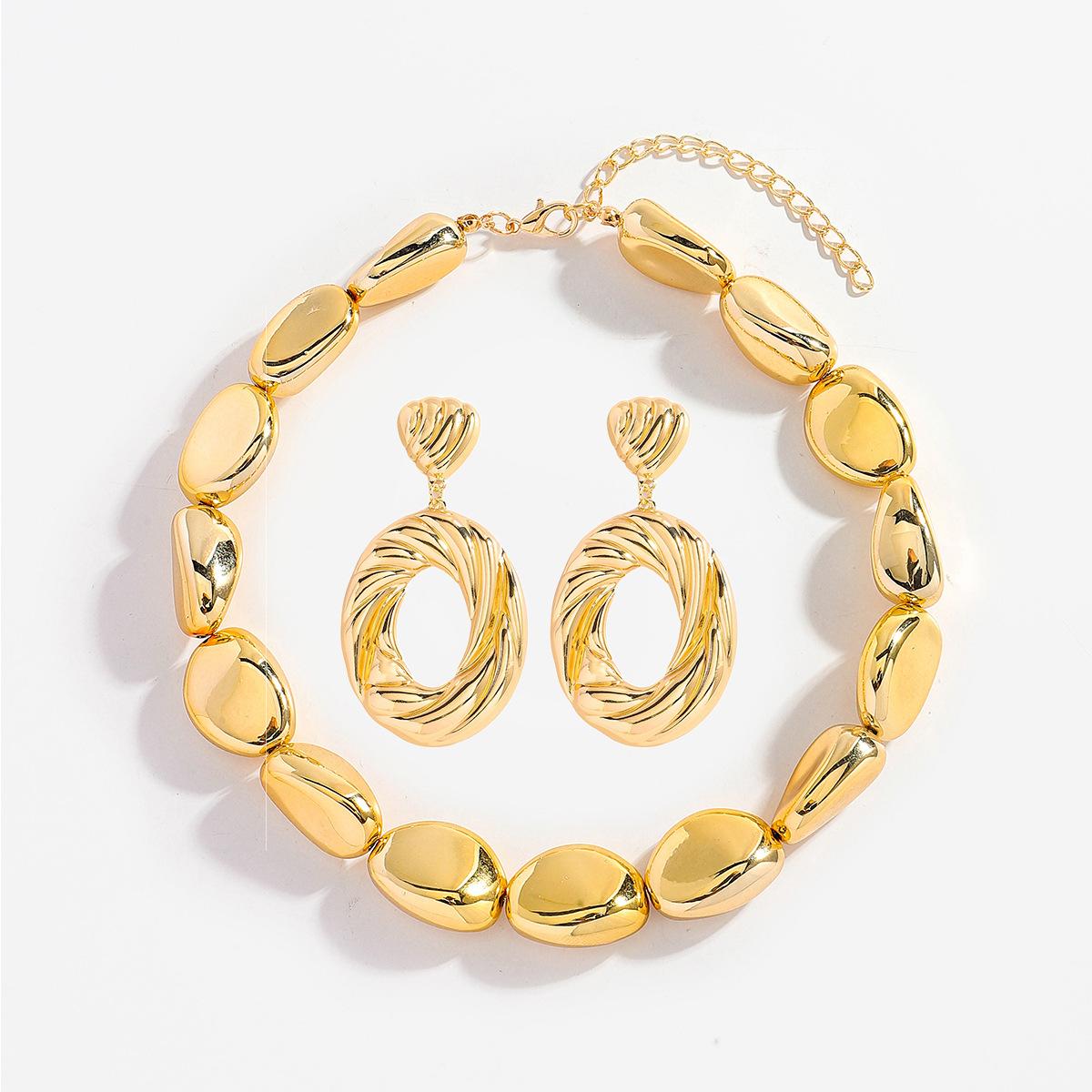 Exaggerated imitation pearl necklace earrings set women s fashion simple woven collarbone chain handmade hammer fish earrings
