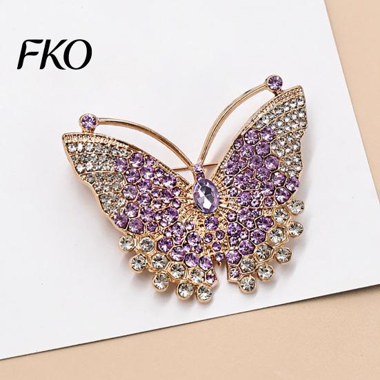 Women Brooch Pin, 3D Butterfly Design with Sparkling Rhinestones, Lightweight Pin Strong Buckle Badge for Coats Shirts Bags Accessories Insect