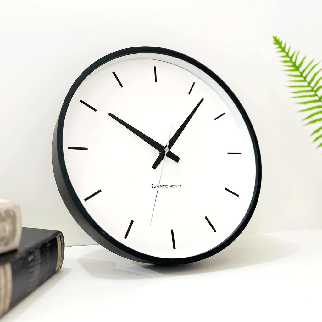 KATOMOKU zegar ścienny ze sklejki czarny zegar ścienny ciągły sekundnik radio km-49BKRCS 304mm (Zegar SKP)