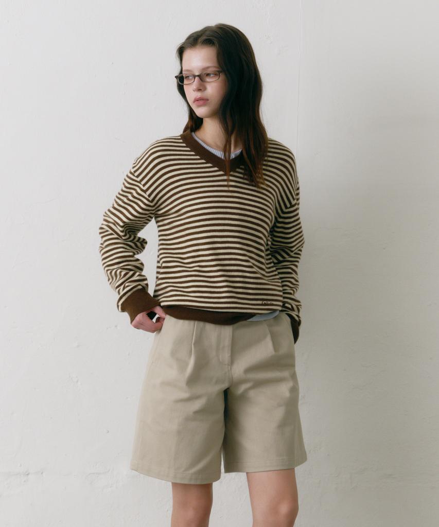 OSTKAKA Wool Blended V-Neck Pullover Brown Stripe