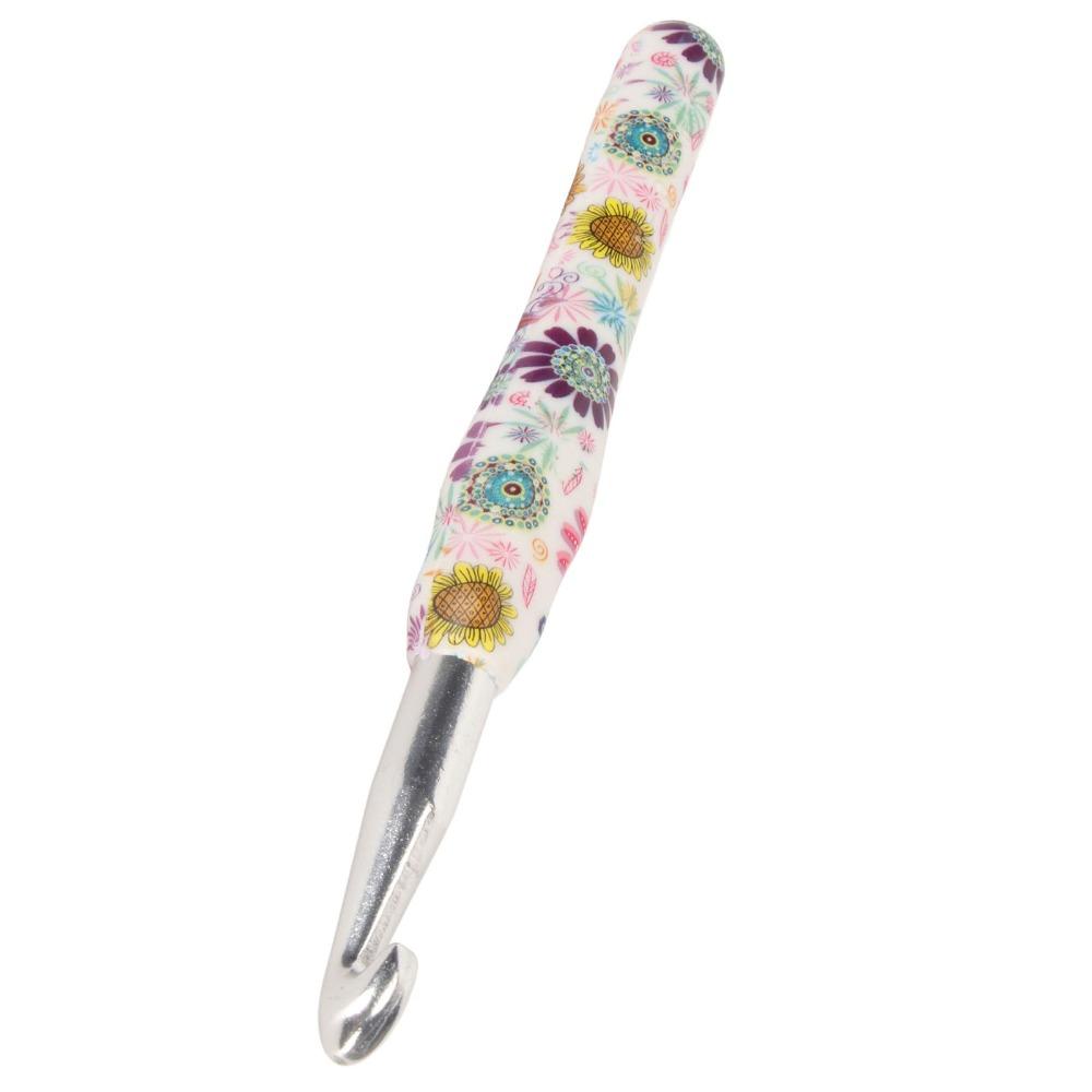 Flower Pattern Crochet Hook Ergonomic Handle Sewing Tools Knitting Needle For Crocheting Yarn