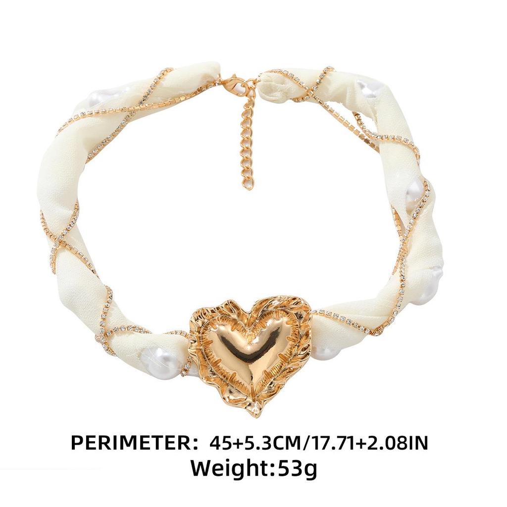 ZA Retro French Alloy Heart Necklace with Pearl Mesh and Diamond Braided Clavicle Chain