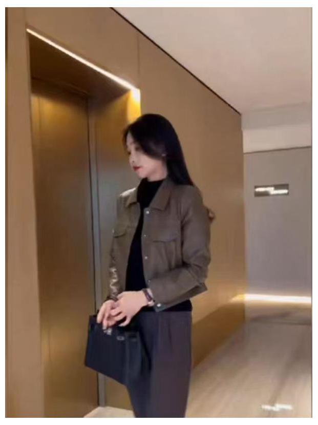 Women's Petite High-Waisted Short Leather Jacket for Autumn/Winter 2025: New Arrival Lapel Motorcycle Outerwear