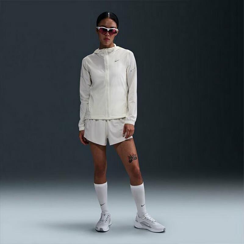 Nike Dámská tkaná ležérní bunda s kapucí HQ0651-133