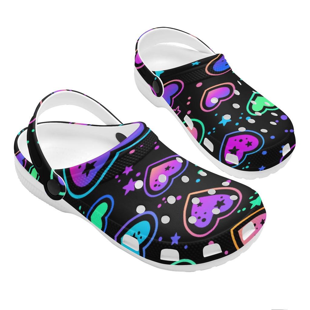 White EVA Clogs with Candy Heart Print, Lightweight Slip On Garden Shoes, Breathable Beach Sandals, Indoor Outdoor Slippers for Men Women