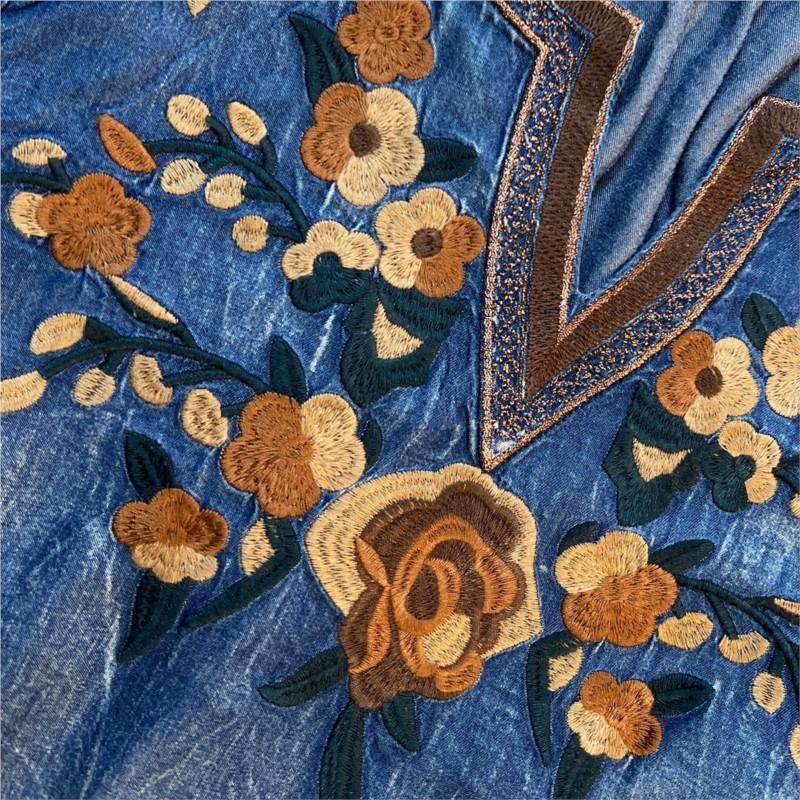 Johnature Woman Spring Embroidery Half Sleeve V-Neck Retro T-Shirt Personality Casual Vintage Style Loose T-Shirt