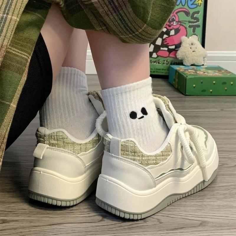 Women Platform Sneakers Star Design Lace Up Skateboard Flat Outdoor Comfortable Running Sport Shoe Tennis Walking Sneakers