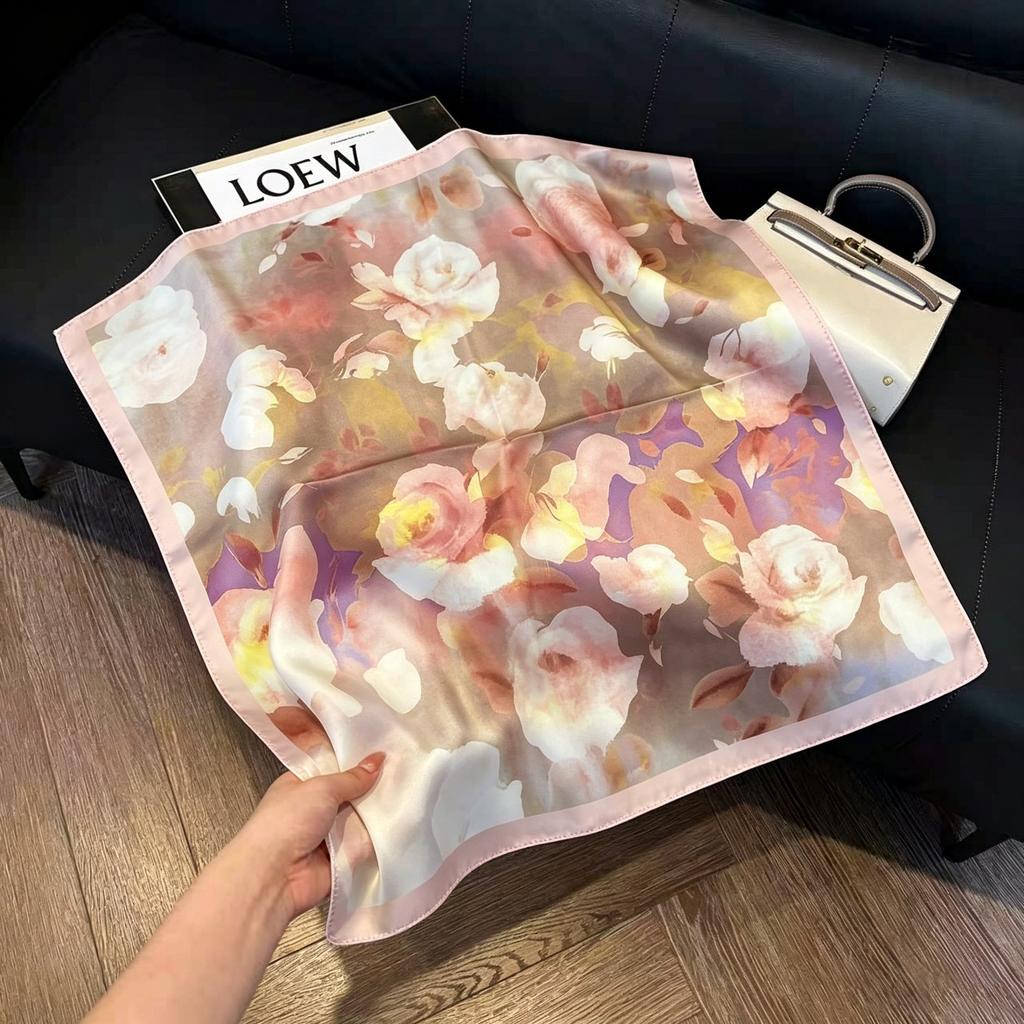May Kaji Cashew Flower Square Scarf Retro Men's Silk Scarf Buckle British Style Scarf Men's Paisley Pattern Small Scarf Women