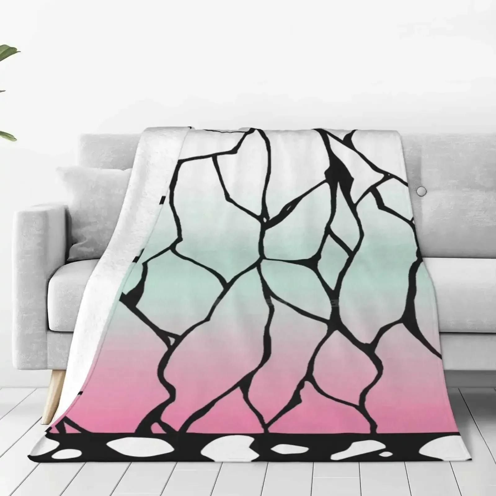 

1pc Halloween anime with the same feather print flannel blanket pattern restored bright patterns suitable for festive atmosphere 30x40in