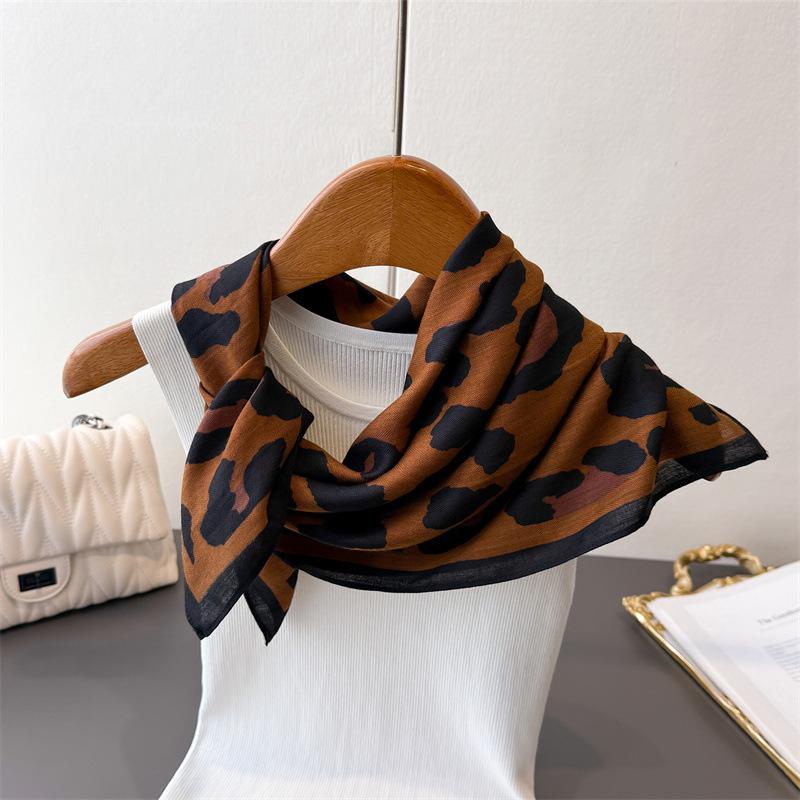Leopard Pattern Charm Herringbone Cotton Linen Small Square Scarf Silk Imitation Velvet Headscarf Shawl Sunscreen Women