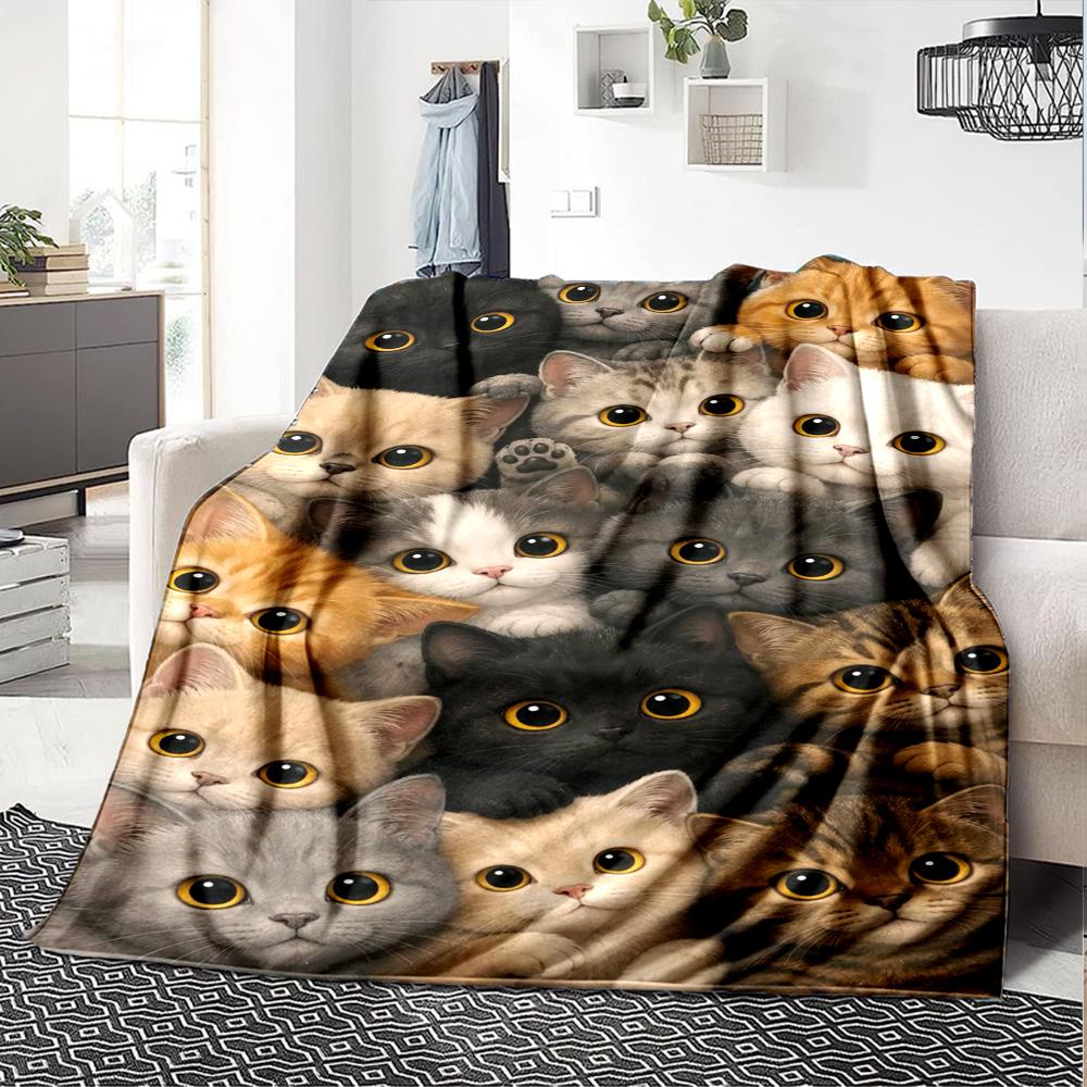 Cute Cats Print Flannel Blanket High Quality Warm Comfortable Cover for All Seasons Perfect for Gifts Home Decor