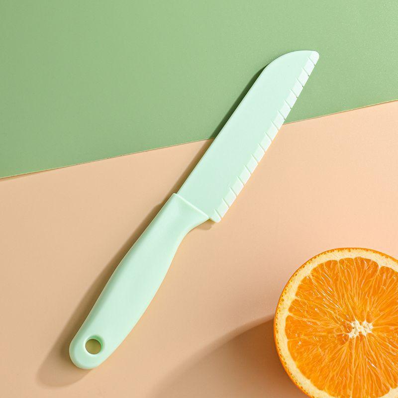 Non-slip Plastic Kitchen Knife for Cutting Fruits, Knife Set for Chopping Vegetables, Chopping Board, and Baby Food Set.