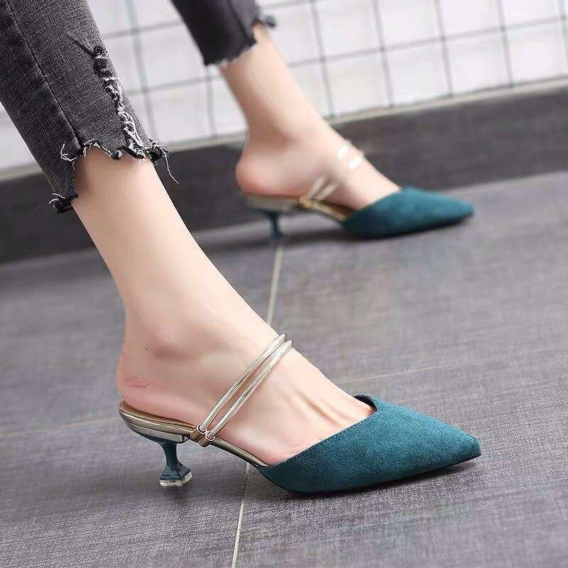 

Темпераментная верхняя одежда на полукаблуке, новые сандалии с закрытым носком на тонком каблуке, универсальные сандалии-феи два в одном, весна-лето 2025 39