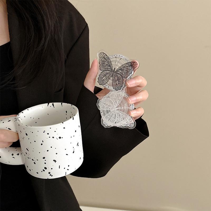 Korean Lace Butterfly Phone Ring: Retractable Stand & Magnetic Holder for TV/Movie Viewing