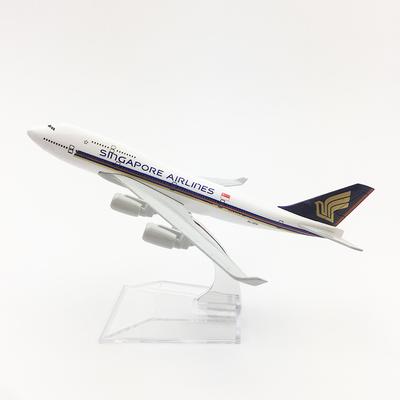 Aircraft Model Alloy Metal B747 Singapore Airline Airways 16cm Die-Cast 1:400 Scale With Stand For Aviation Enthusiasts Miniatur