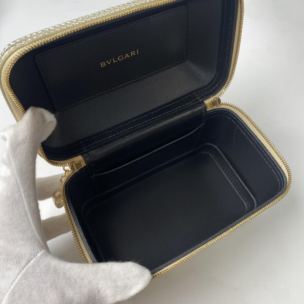 Używana torba na ramię BVLGARI złota skóra Kobiety