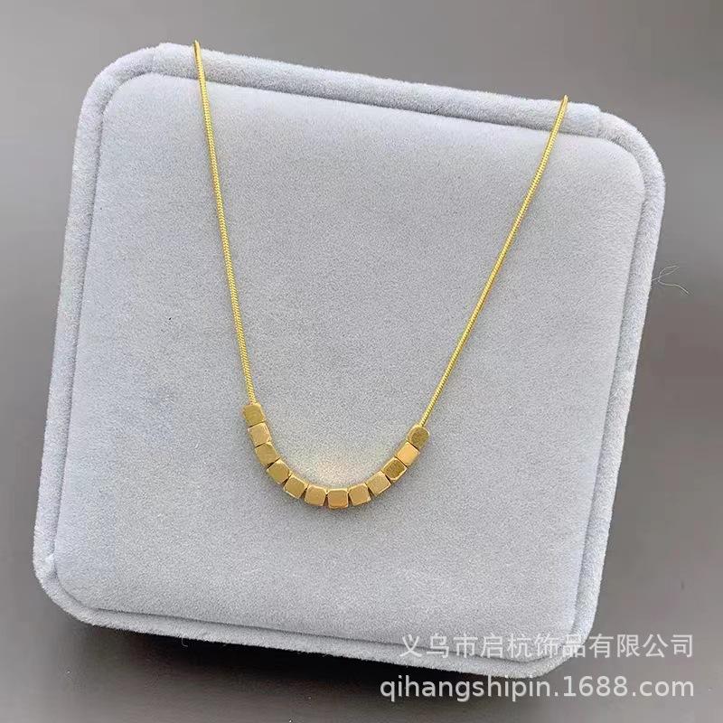Small Sugar Cube Necklace Women'S Light Luxury Design Simple Versatile Clavicle Chain
