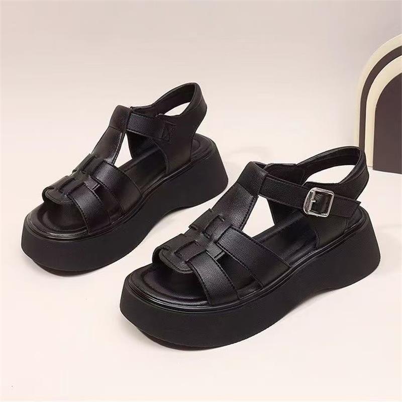 French retro woven thick-soled Roman sandals women's 2025 summer new fashionable versatile hollow one-word sandals