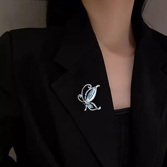 Butterfly Brooch Dazzling Rhinestone Inlay Zinc Alloy Pin Suits Coats Sweaters Scarves Badge Outfit Accessory