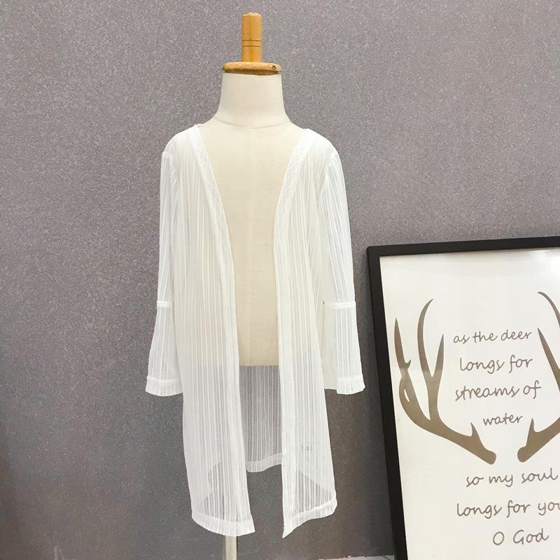 Summer 2023 Mother-Daughter Seaside Shawl: Fresh, Loose-Fit Outfit for Vacation