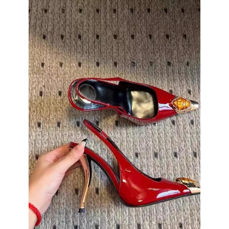 Mote Motedesign Innlegg Edelstener Spiss Tå Patentlær Sexy Slingback Sandaler Damepumps Høye Hæler Bryllup Bankett Sko