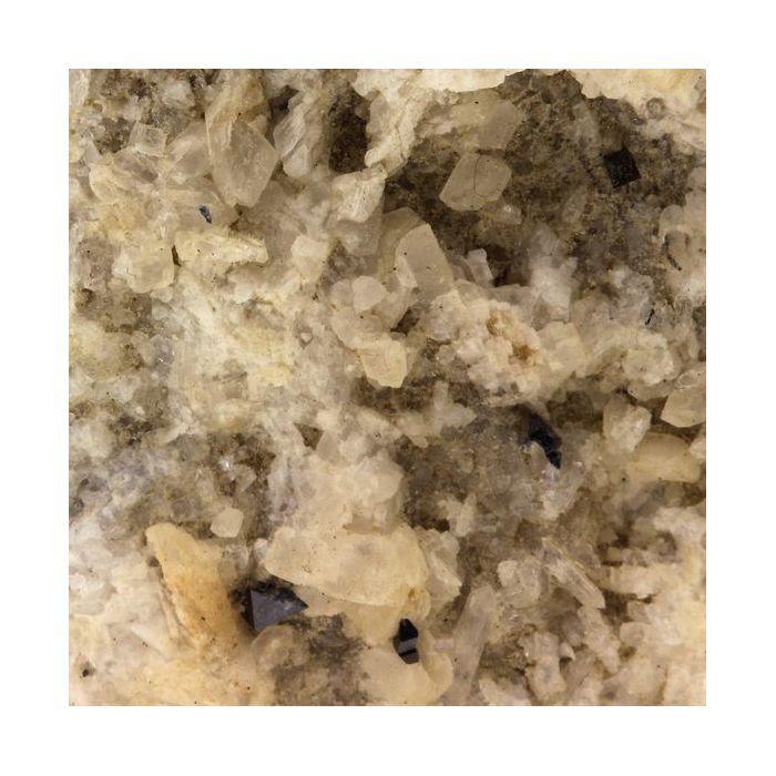 Pierres et Minéraux. Anatase. 321.5 ct. Plan-du-Lac, Isère, France.