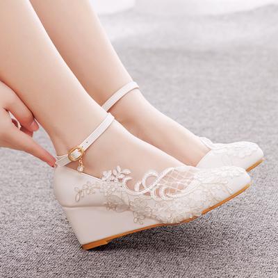 Crystal Queen Women Wedges Platform 5CM High Heels Ankle Strap Ladies Pumps Bride Party Dance White Lace Wedding Shoes