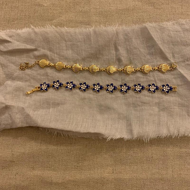 Golden Shell Retro Flower Women's Bracelet Light Luxury Versatile High End Unique Design Girlfriend Accessories Banquet Jewelry KTJ