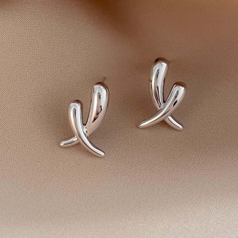 Korean Fashion Cross Irregular Metal Stud Earrings for Women Girls Simple Temperament Party Jewelry Accessories