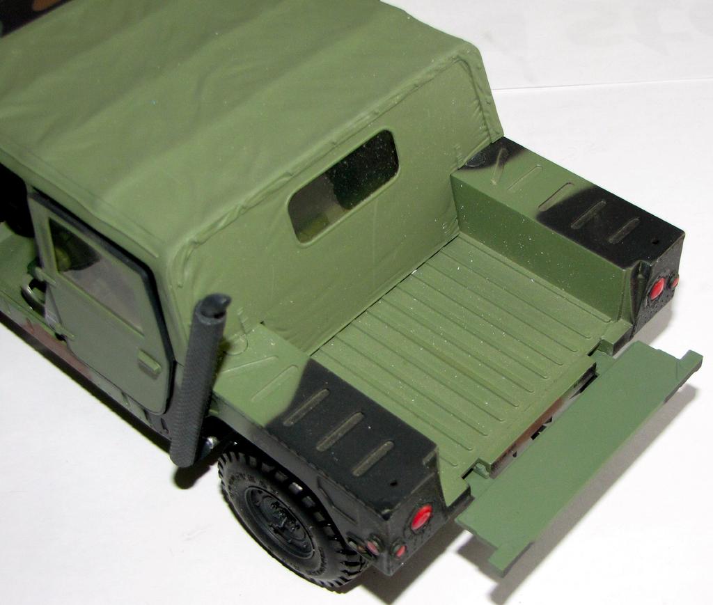 Tamiya Club Diecast M998 Humvee 1/20 Sammlermodell (Fertiges Modell)