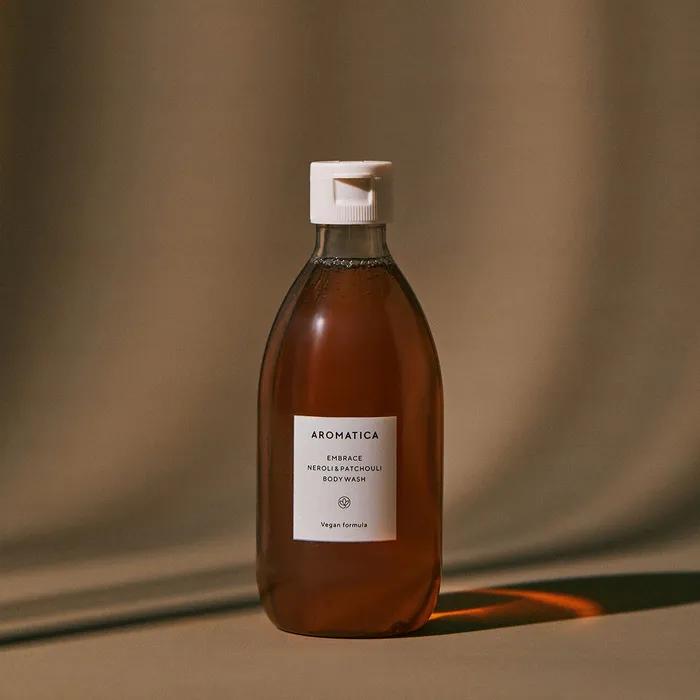 (Floral Fragrance) Embrace Body Wash Neroli & Patchouli Main Product 300ML