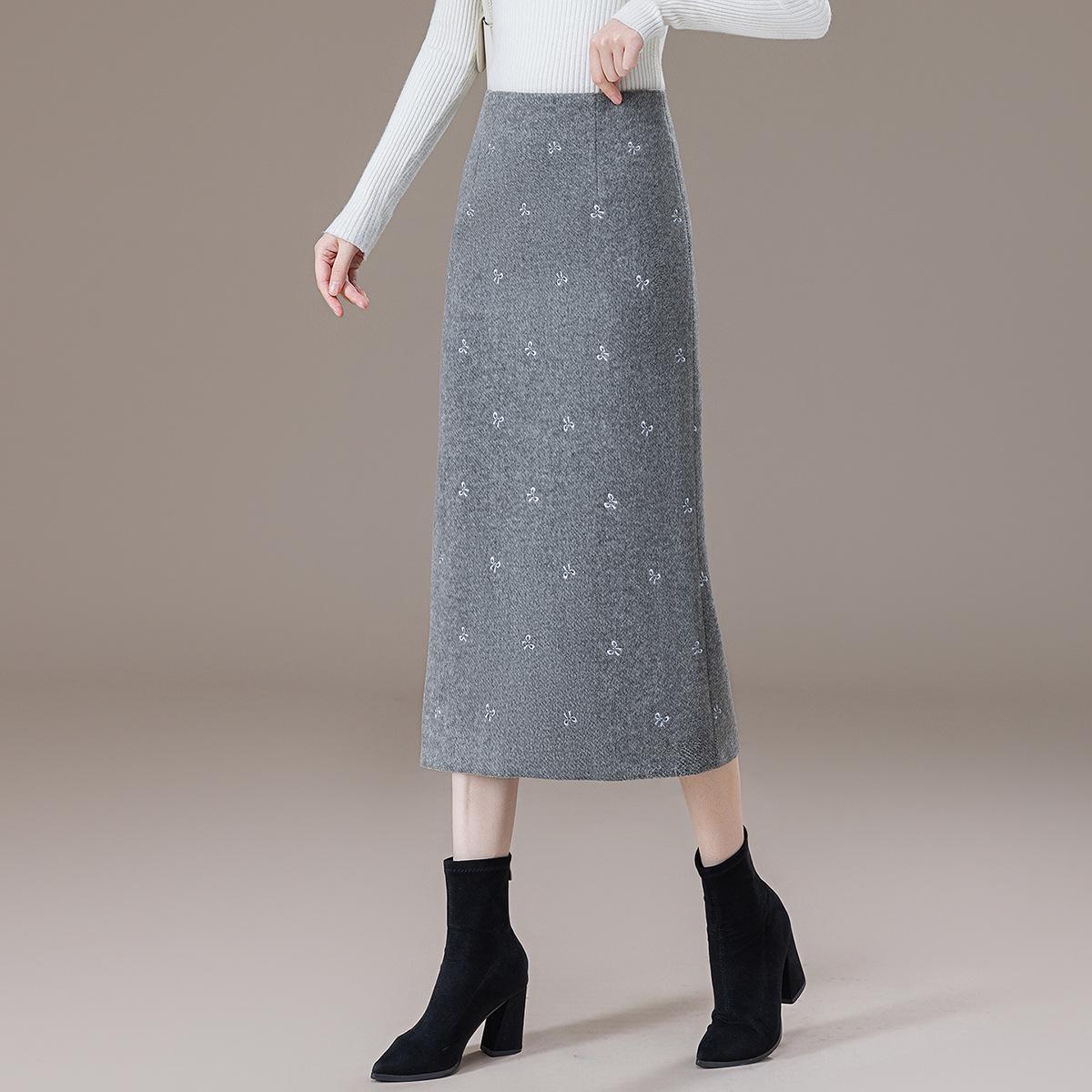 

Elegant Woolen High Waist A-line Skirt with Bow Embroidery for Women - Winter 2025 Collection S (85-95 lbs) светло-серый