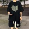 2Pcs/Set Men Summer Outfit Round Neck Short Sleeve Tops Wide Leg Shorts Set Heart Pattern Loose Fit Tracksuit