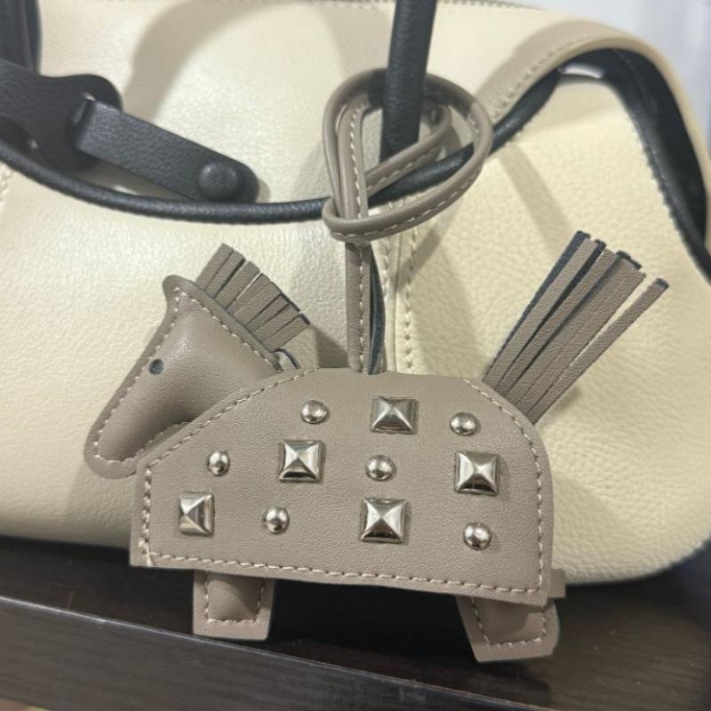 Fashion Silver Rivets Horse Bag Charm Accessories Hand Sewn Pu Leather Foal Pendant Bag Accessory