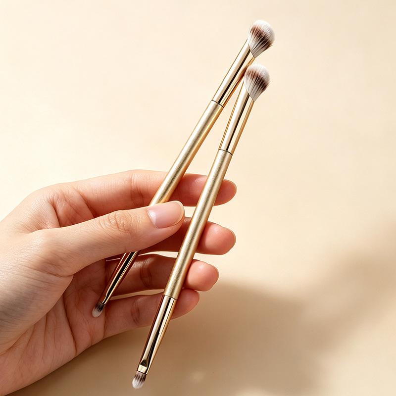 Pincel de Contorno de Doble Punta - Pincel de Maquillaje Suave Para Sombra de Ojos, Contorno de Nariz, Esculpir el Rostro, Adecuado Para Principiantes