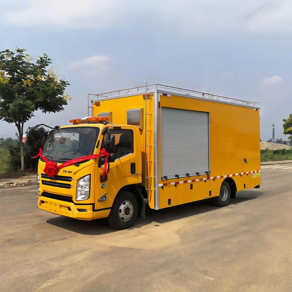 Emergency Rescue Vehicle with Crane, Power Supply & Lighting for Municipal Repairs