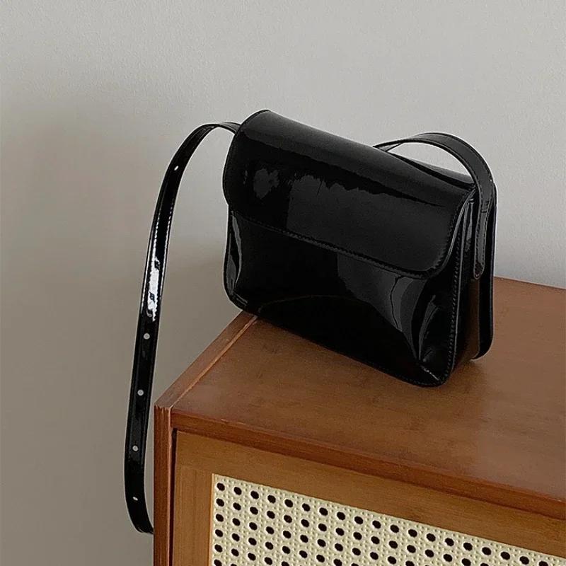 

Женская сумка через плечо из лакированной кожи в стиле ретро, ​​роскошная сумка через плечо с клапаном, однотонная сумка подмышками, красная сумка через плечо, женская сумка чёрный