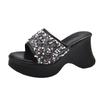 Muffin Platform French Cool Slippers Women's Wear 2025 New Spring and Summer Korean Version Super Fire Beautiful Sequined Beach Sandals