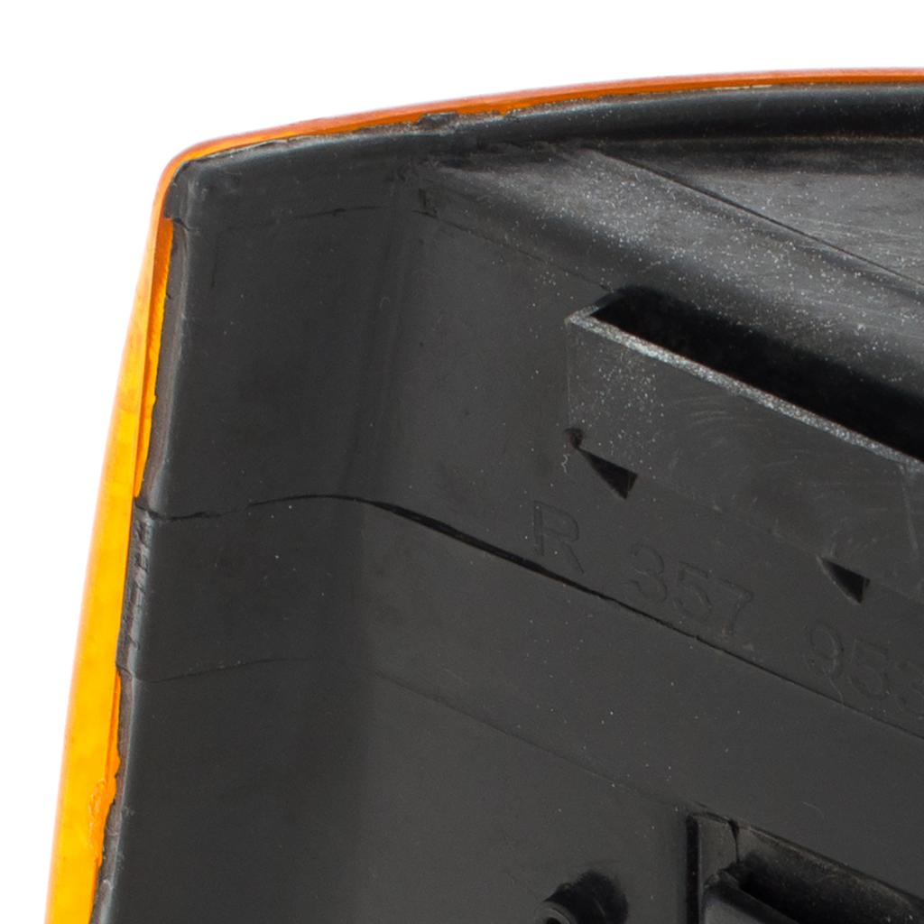 VW Passat B3 88-93 Turn Signal Yellow Right