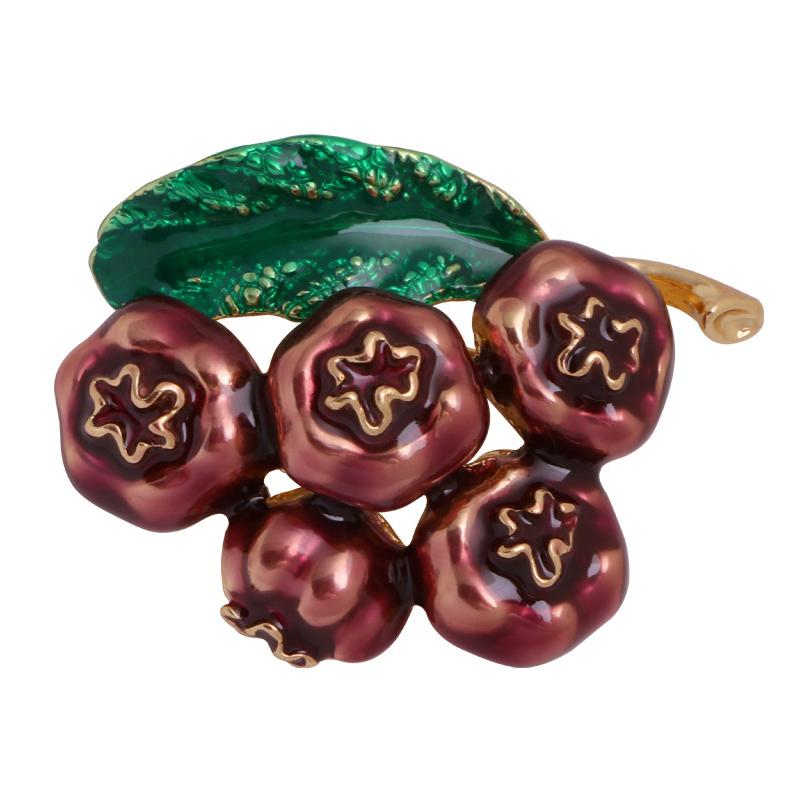 

Pearl Fruit Brooch Grape Cherry Pin Drip Oil Corsage Pineapple Pomegranate Lotus Flower Mushroom Brooches as the picture