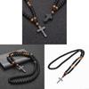Handgefertigte schwarze Onyx-Kreuz-Halskette für Männer mit geometrischem Design und Perlenkette