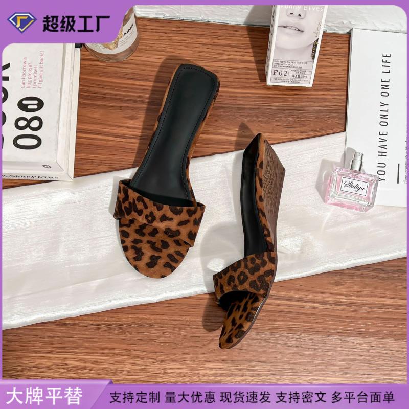 Summer new high-heeled cool slippers women's high-end French temperament women's shoes 2025 leopard print wedge slippers