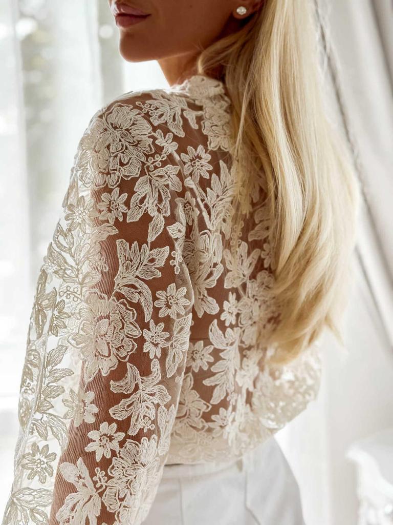 European & American Women's Casual Lace Hollow Long-Sleeve Top