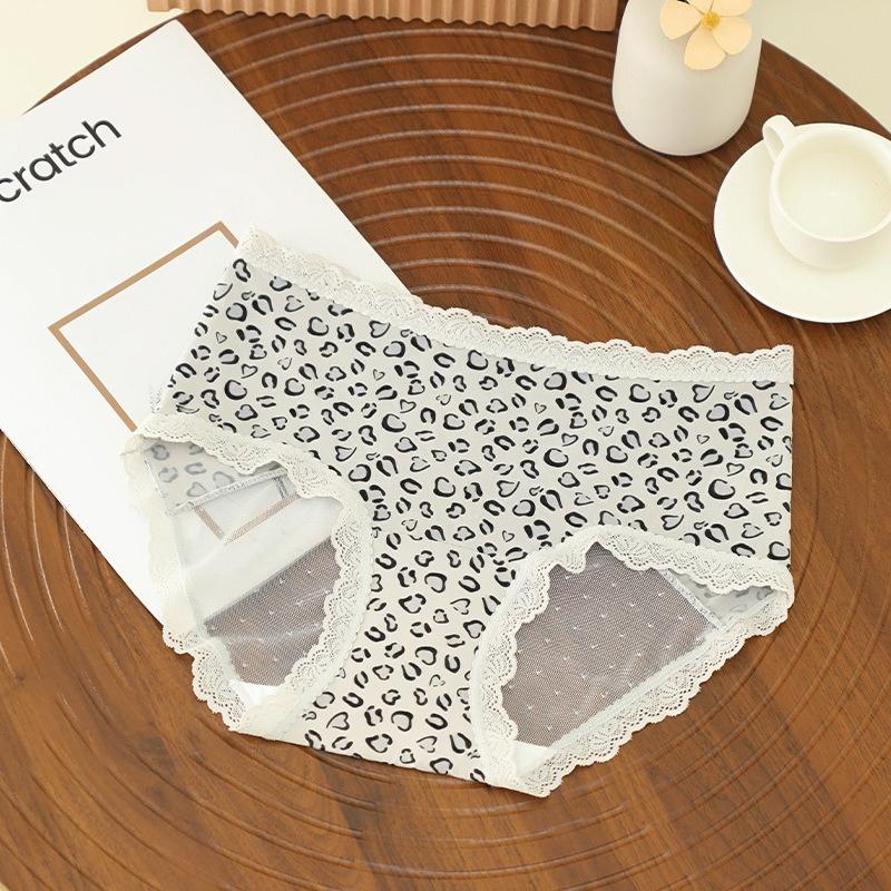 Lady Spring and Summer Pure Desire Sexy Leopard Print Bow Lace Edge Hollow Out Breathable Briefs