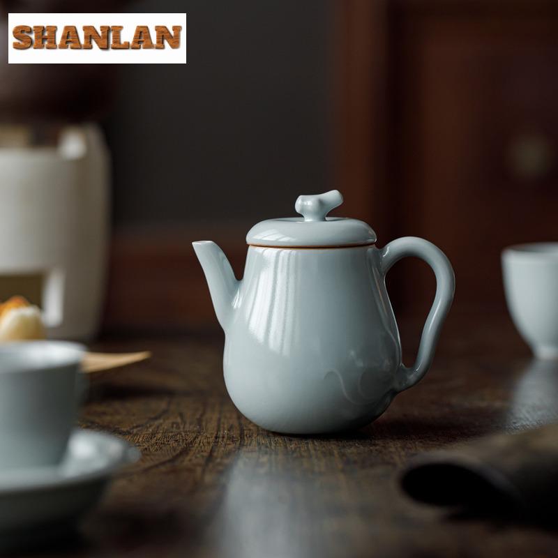 145ml Erleichterung Himmelblau Ru-Ofen Porzellan Teekanne Traditionelle Teekanne mit Sieb Teegeschirr Dekoration